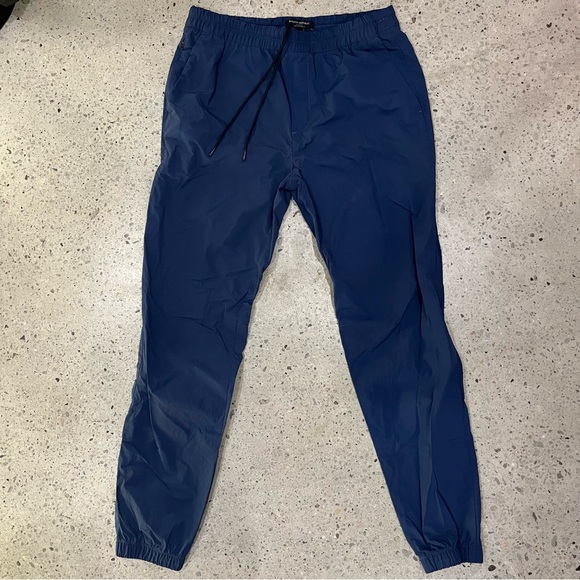 Banana Republic Slim Water-Repellant Jogger Mens US S Niagara Navy - Picture 4 of 6